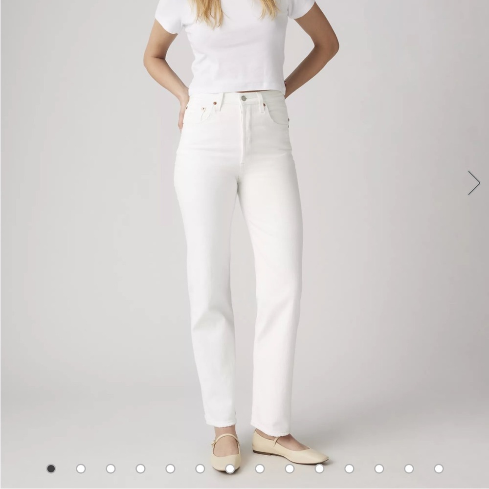 Mossimo Supply Co. Straight Leg High-Rise Jeans in White